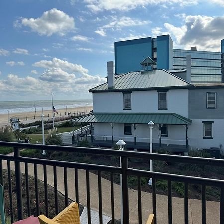 Moxy Virginia Beach Oceanfront Exterior photo