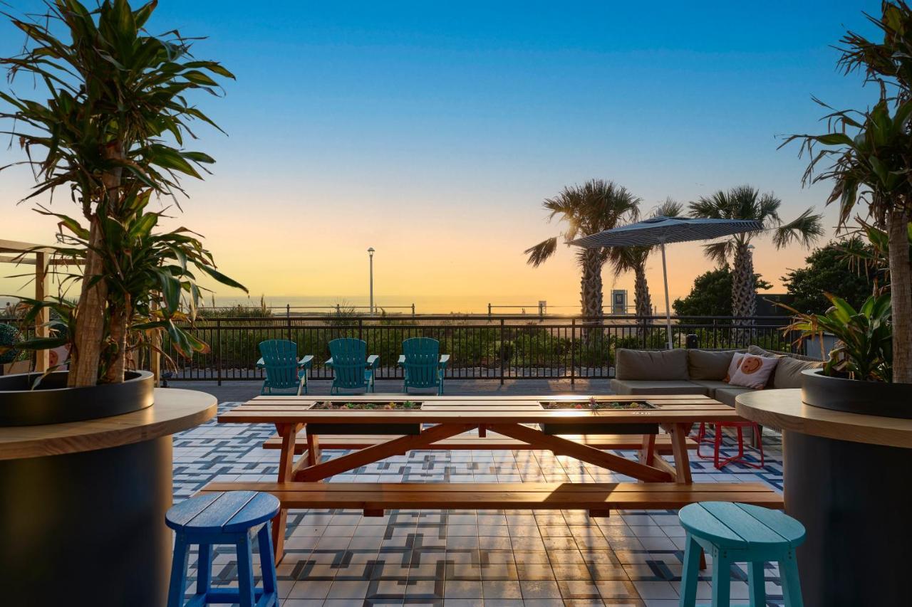 Moxy Virginia Beach Oceanfront Exterior photo